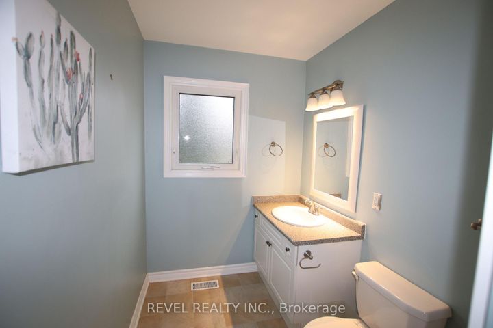 Photo 19 at 469 Maine Street, Kedron, Oshawa