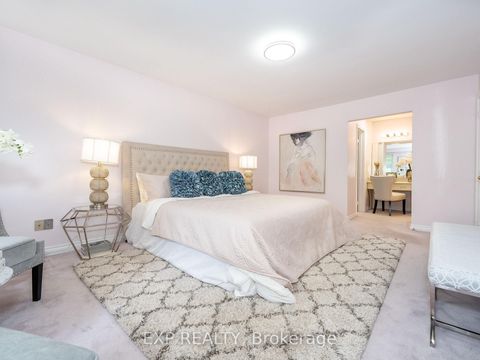 Photo 40 at 18 Whitman Street, Newtonbrook East, Toronto