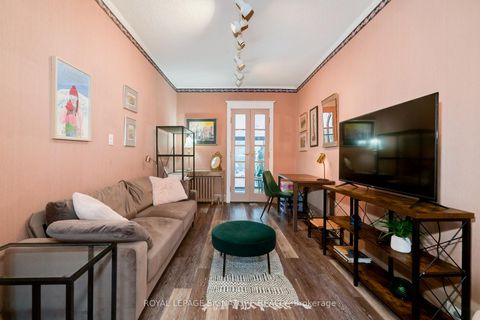 Photo 4 at 1089 Mt Pleasant Road, Mount Pleasant East, Toronto