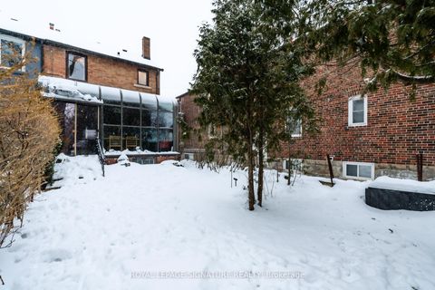 Photo 17 at 1089 Mt Pleasant Road, Mount Pleasant East, Toronto