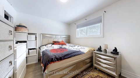 Photo 23 at 19 Clancy Drive, Don Valley Village, Toronto