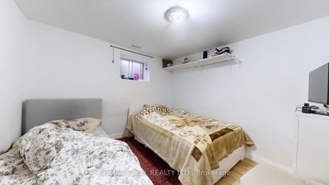 Photo 43 at 19 Clancy Drive, Don Valley Village, Toronto