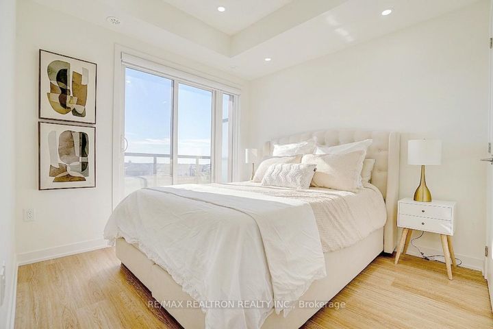 Photo 27 at 711 - 5 Steckley House Lane, Rural Richmond Hill, Richmond Hill