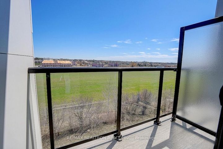 Photo 30 at 711 - 5 Steckley House Lane, Rural Richmond Hill, Richmond Hill