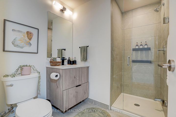 Photo 33 at 711 - 5 Steckley House Lane, Rural Richmond Hill, Richmond Hill