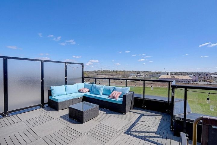 Photo 37 at 711 - 5 Steckley House Lane, Rural Richmond Hill, Richmond Hill