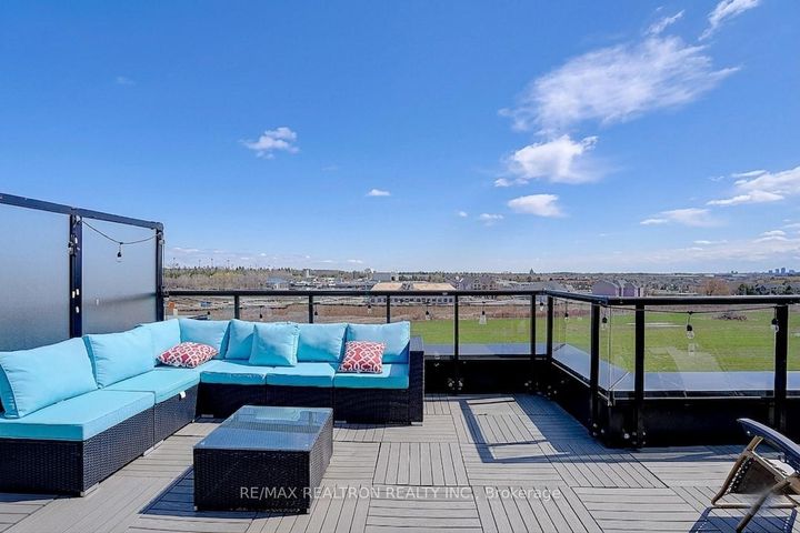 Photo 39 at 711 - 5 Steckley House Lane, Rural Richmond Hill, Richmond Hill