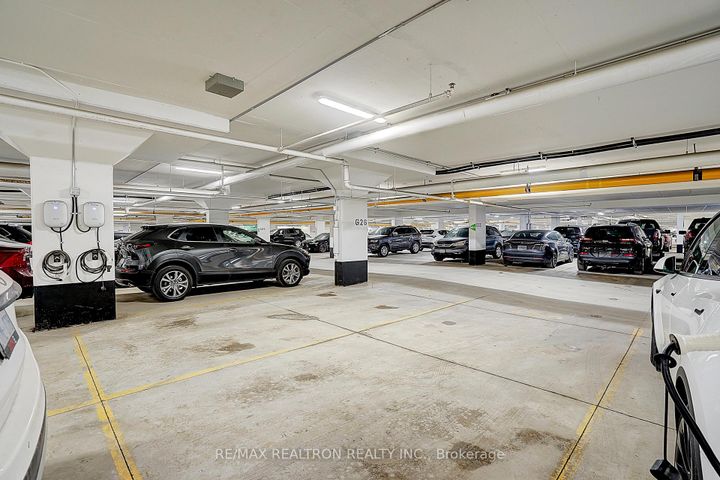 Photo 42 at 711 - 5 Steckley House Lane, Rural Richmond Hill, Richmond Hill