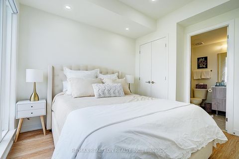 Photo 28 at 711 - 5 Steckley House Lane, Rural Richmond Hill, Richmond Hill