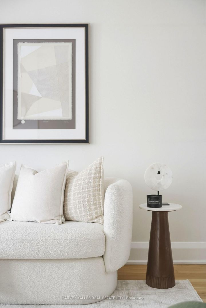 Photo 7 at 683 Hillsdale Avenue E, Mount Pleasant East, Toronto