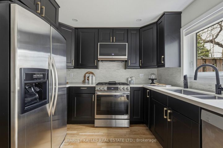 Photo 18 at 683 Hillsdale Avenue E, Mount Pleasant East, Toronto