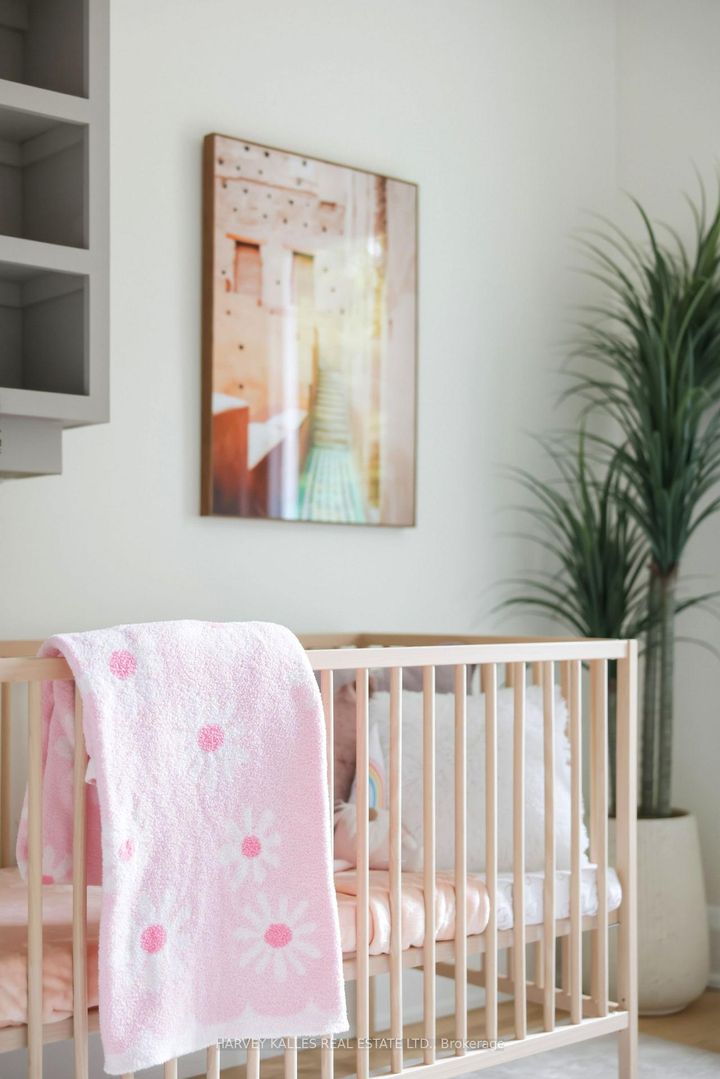 Photo 24 at 683 Hillsdale Avenue E, Mount Pleasant East, Toronto