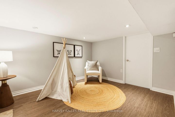 Photo 34 at 683 Hillsdale Avenue E, Mount Pleasant East, Toronto