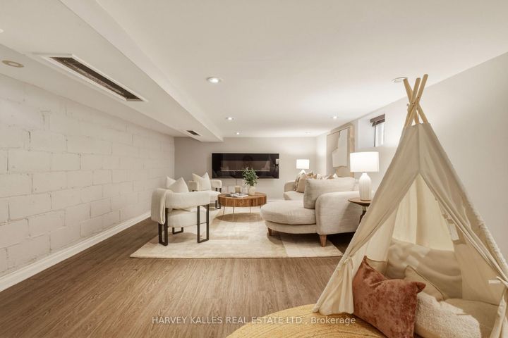 Photo 35 at 683 Hillsdale Avenue E, Mount Pleasant East, Toronto