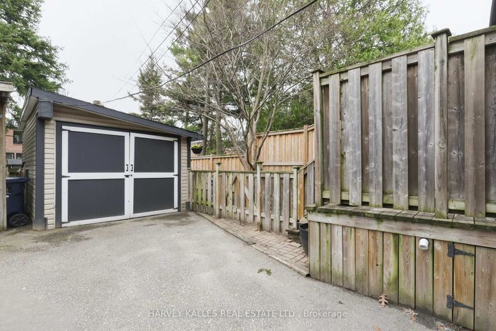 Photo 44 at 683 Hillsdale Avenue E, Mount Pleasant East, Toronto