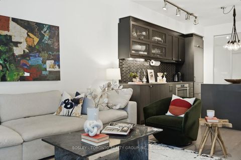 Photo 5 at 10 Loretto Lane, University, Toronto