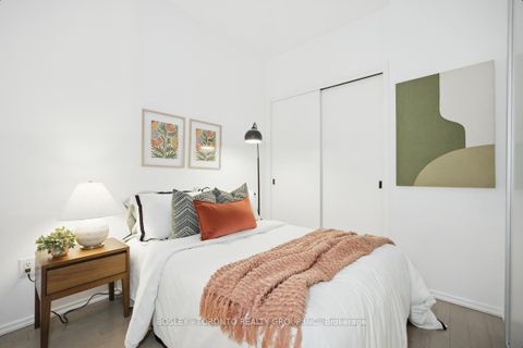 Photo 16 at 10 Loretto Lane, University, Toronto