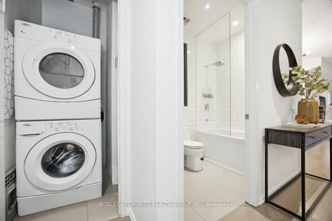 Photo 19 at 10 Loretto Lane, University, Toronto