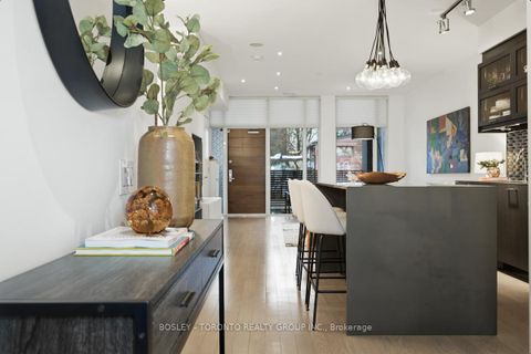 Photo 20 at 10 Loretto Lane, University, Toronto