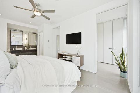 Photo 22 at 10 Loretto Lane, University, Toronto