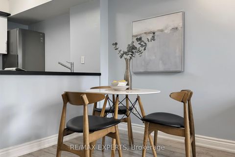 Photo 12 at 272 - 3 Everson Drive, Willowdale East, Toronto