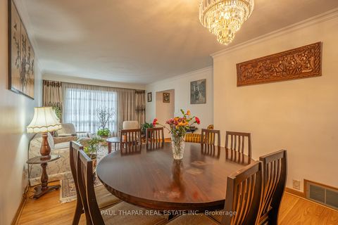 Photo 12 at 10 Castlebury Crescent, Steeles, Toronto