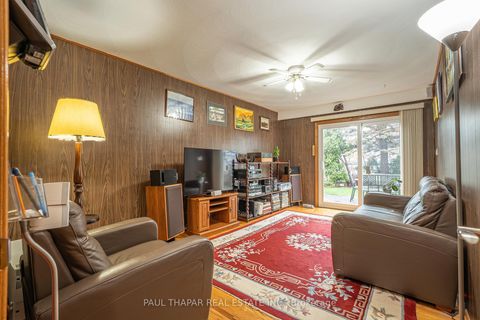 Photo 23 at 10 Castlebury Crescent, Steeles, Toronto