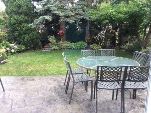 Photo 41 at 10 Castlebury Crescent, Steeles, Toronto