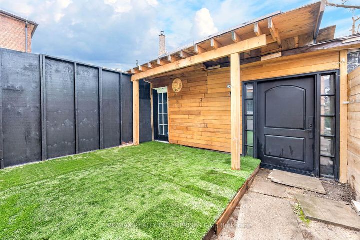 Photo 32 at 41 Greenlaw Avenue, Davenport, Toronto