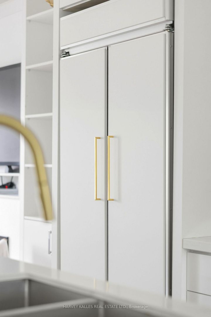 Photo 10 at 599 Soudan Avenue, Mount Pleasant East, Toronto