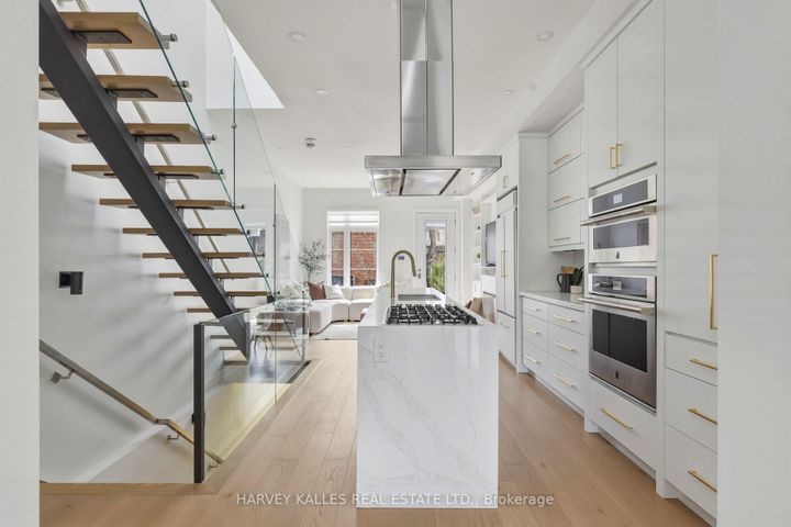 Photo 13 at 599 Soudan Avenue, Mount Pleasant East, Toronto