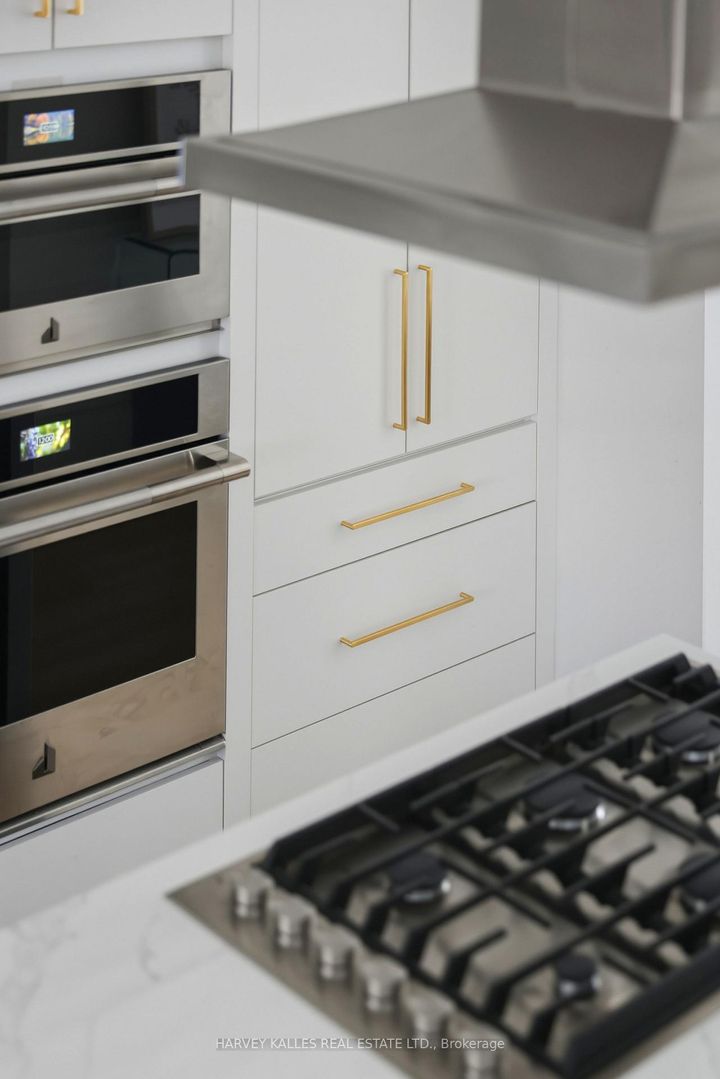 Photo 14 at 599 Soudan Avenue, Mount Pleasant East, Toronto