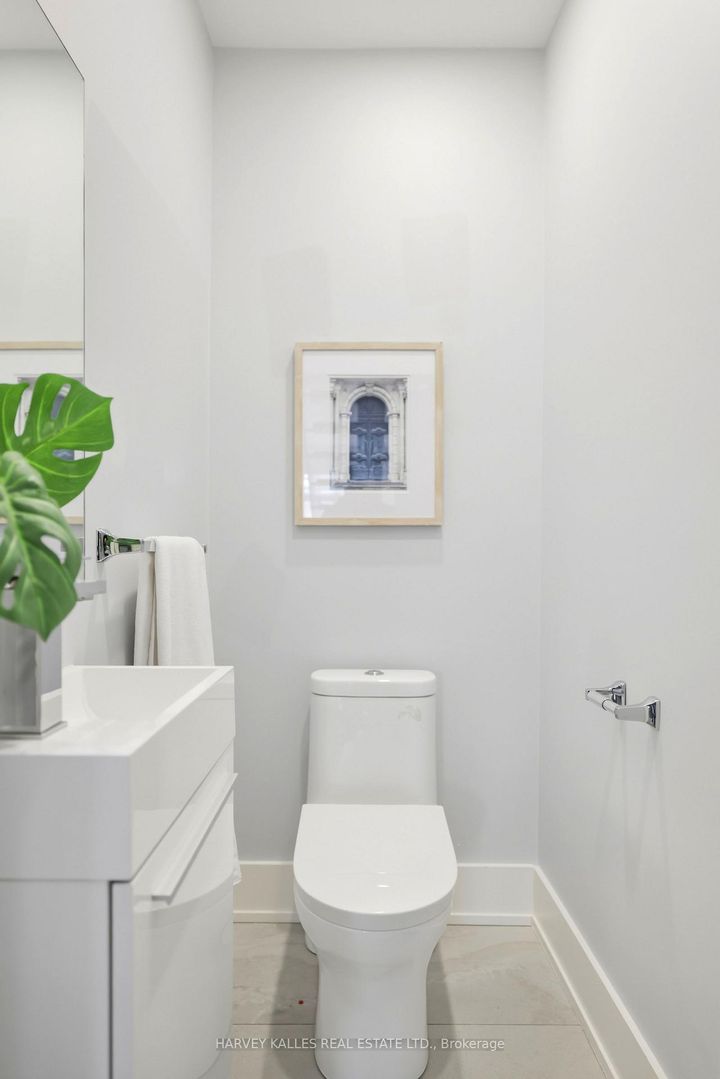 Photo 22 at 599 Soudan Avenue, Mount Pleasant East, Toronto