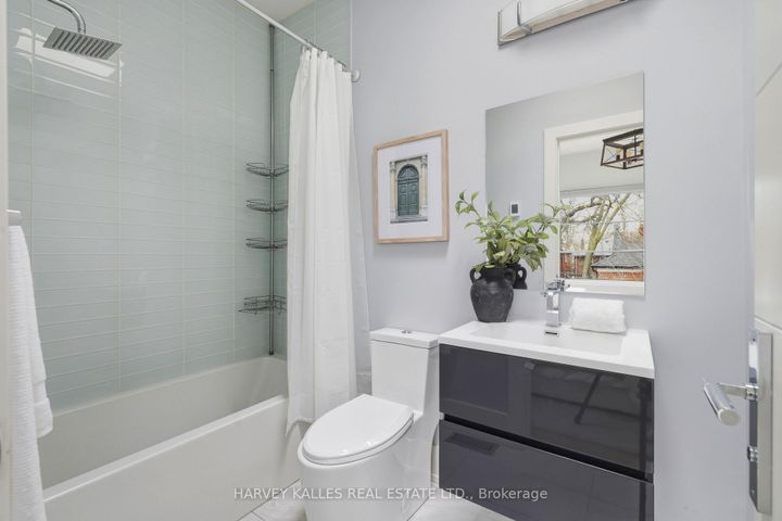 Photo 26 at 599 Soudan Avenue, Mount Pleasant East, Toronto