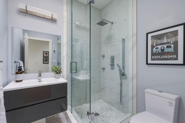 Photo 35 at 599 Soudan Avenue, Mount Pleasant East, Toronto