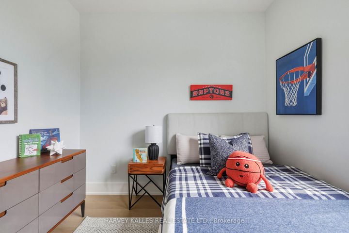 Photo 36 at 599 Soudan Avenue, Mount Pleasant East, Toronto