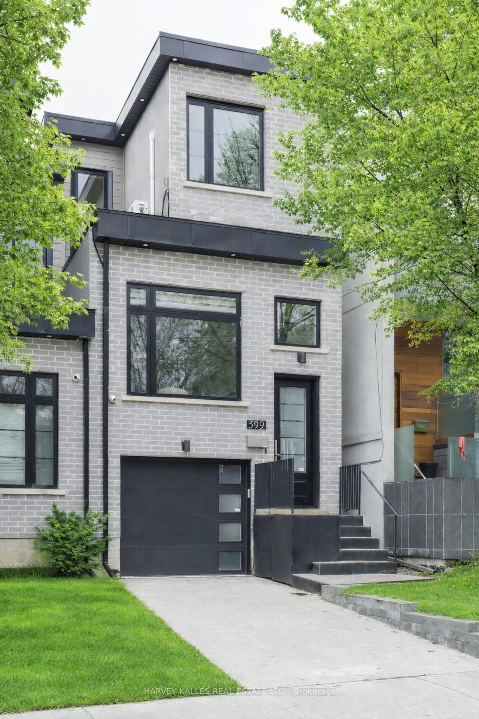 599 Soudan Avenue, Mount Pleasant East, Toronto 2