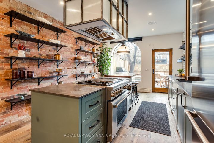 Photo 16 at 88 Grace Street, Bellwoods, Toronto