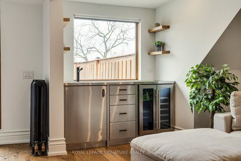 Photo 8 at 88 Grace Street, Bellwoods, Toronto