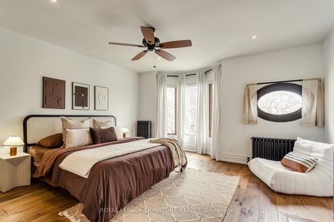 Photo 20 at 88 Grace Street, Bellwoods, Toronto