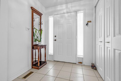 Photo 4 at 10 Hastings Drive, Unionville, Markham