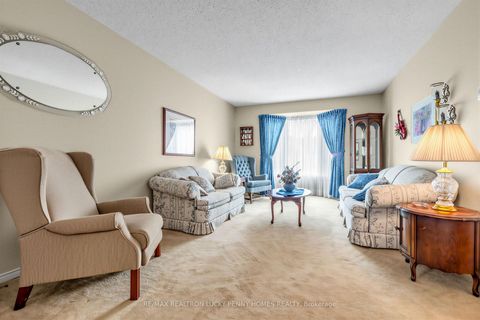 Photo 7 at 10 Hastings Drive, Unionville, Markham