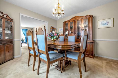 Photo 11 at 10 Hastings Drive, Unionville, Markham