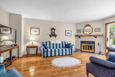 Photo 12 at 10 Hastings Drive, Unionville, Markham