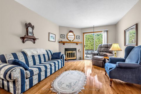Photo 13 at 10 Hastings Drive, Unionville, Markham