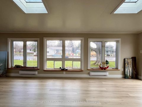 Photo 12 at 37 Canal Street, Keswick South, Georgina