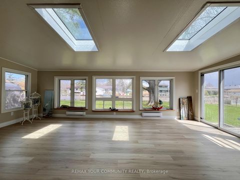 Photo 16 at 37 Canal Street, Keswick South, Georgina