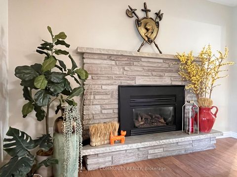 Photo 26 at 37 Canal Street, Keswick South, Georgina