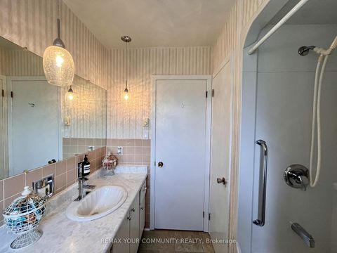 Photo 36 at 37 Canal Street, Keswick South, Georgina