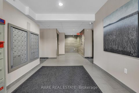 Photo 3 at 309 - 41 Ferndale Drive S, Ardagh, Barrie